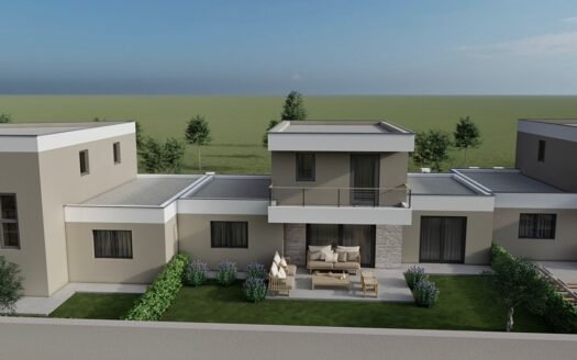 ПОРЕЧ, МОДЕРНА КУЌА СО БАЗЕН ВО ИЗГРАДБА