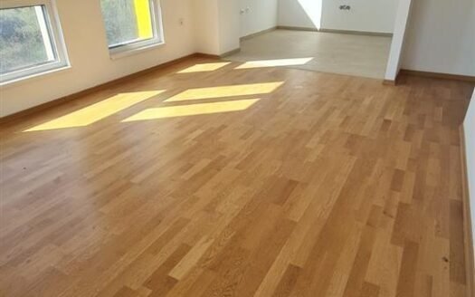 Се продава нов прекрасен стан во East Gate Living