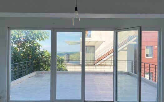 Се продава стан во Сопиште – 130 м²