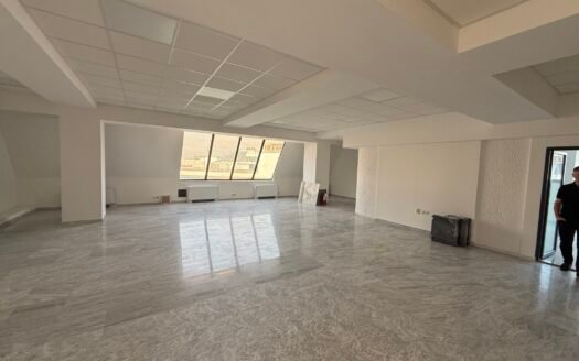 Се издава деловен простор 140m² во центар – Лотарија на Македонија