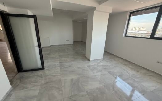 Се издава деловен простор 140m² во центар – Лотарија на Македонија