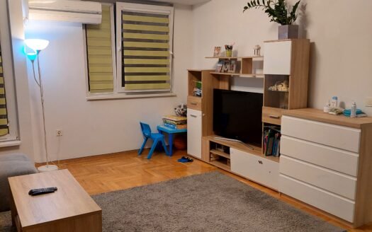 Се продава модерен стан во Тафталиџе