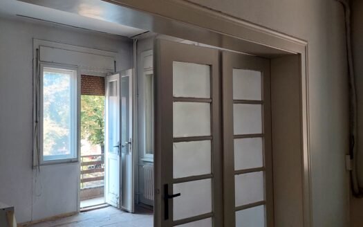 Стан за продажба во старото срце на Скопје – до Градски парк